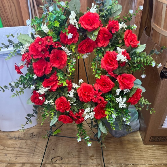 Valentine’s Day wreath - Picture 3 of 6